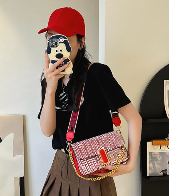 

Top Trend Chain Small Square Bag Summer Stylish Good Texture Women's Shoulder Bag Japanese and Korean Partysu Messenger Bag, 21*15*4cm