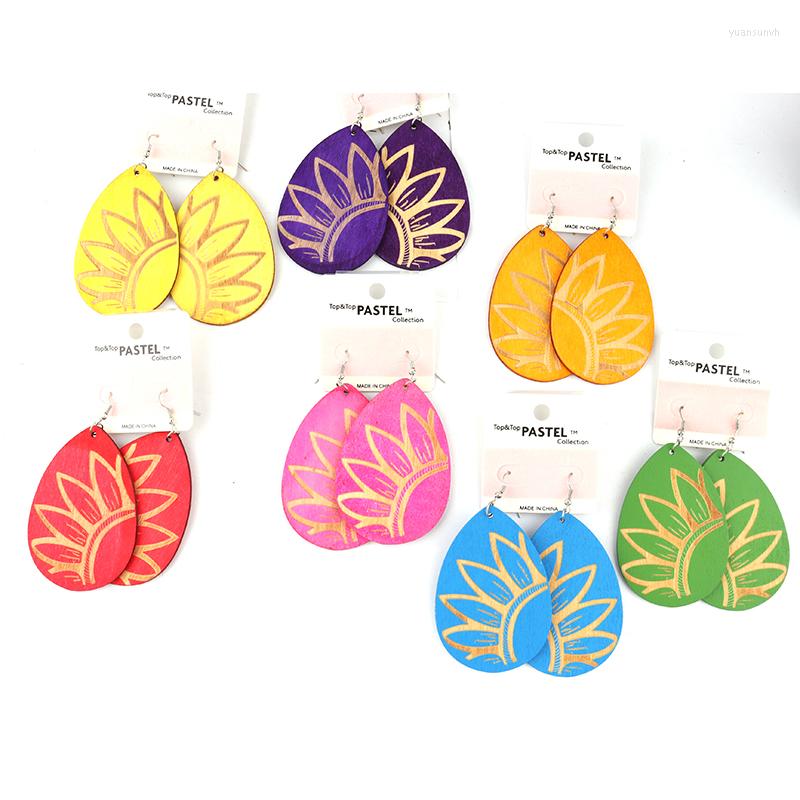 

Dangle Earrings 2023 Flower Engraved Drop Wooden Can Mixed 3 Colors