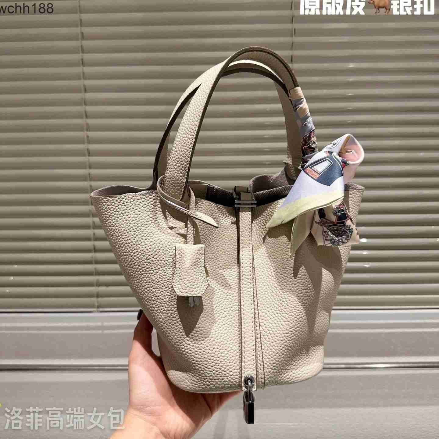 

Women's 2023 Designer Tote Bucket Picotin Bags Locks Leather Bag Basket Top Layer Lightweight Cowhide High Handbag 18cm G23d, Almond green (gold buckle)