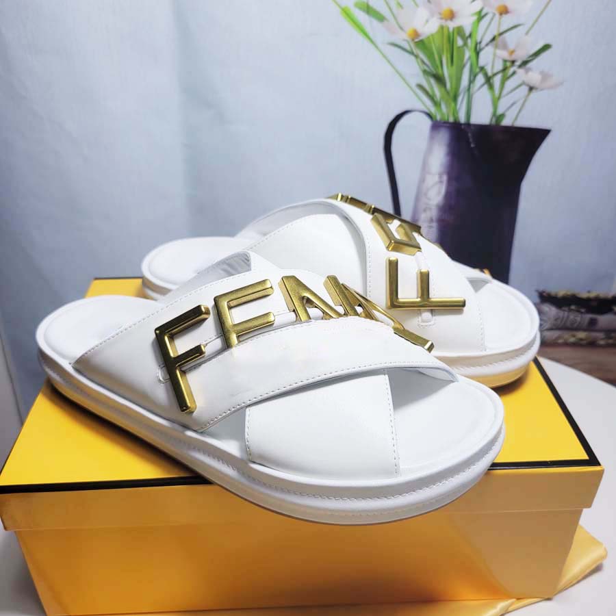 

2023 Summer luxury Sandals Designer women Flip flops Slipper Fashion Genuine Leather slides Metal Chain Ladies Casual shoes, #2