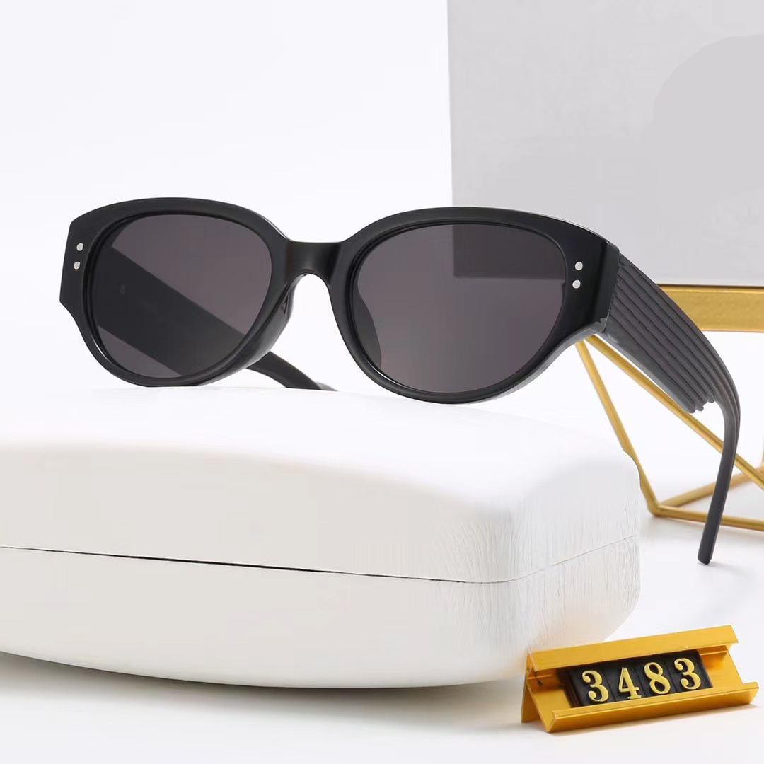 

Hot Designer Sunglasses Goggle Summer Beach Sun Glasses For Man Woman Luxury Eyeglasses 4 Colors High Quality Vintage