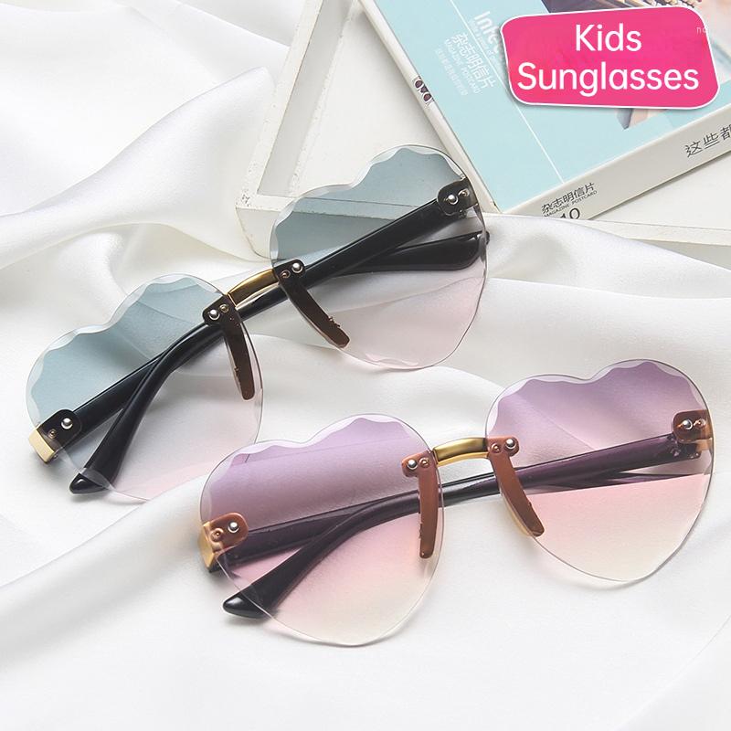 

Sunglasses Fashion Heart Kids Boys Girls Rimless Gradient Sun Glasses Children Outdoors Travel UV400 Eyewear