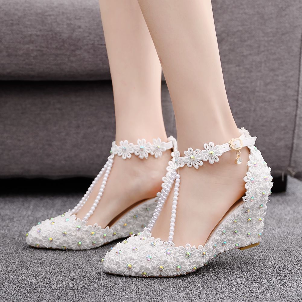 

Height Increasing Shoes Spring Lace Flowers Sandals Banquet Dress Bride Ankle Strap Wedding Pointed Toe Large Size High Heels For Women H0062 230508, Lxw08wlabr