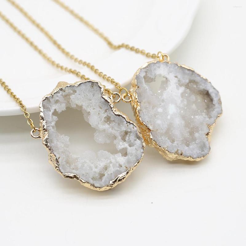 

Pendant Necklaces Natural Crystal Raw Stone Agate Gold Plated Irregular Necklace Metal Chain For Women Charm Jewelry Party Wedding Gift