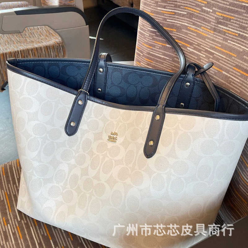 

Stuff Sacks 2023 New Women's Classic Double Sided Mother Shopping with Old Flower Coating Handheld One Shoulder Large Capacity Tote Bag, White apricot