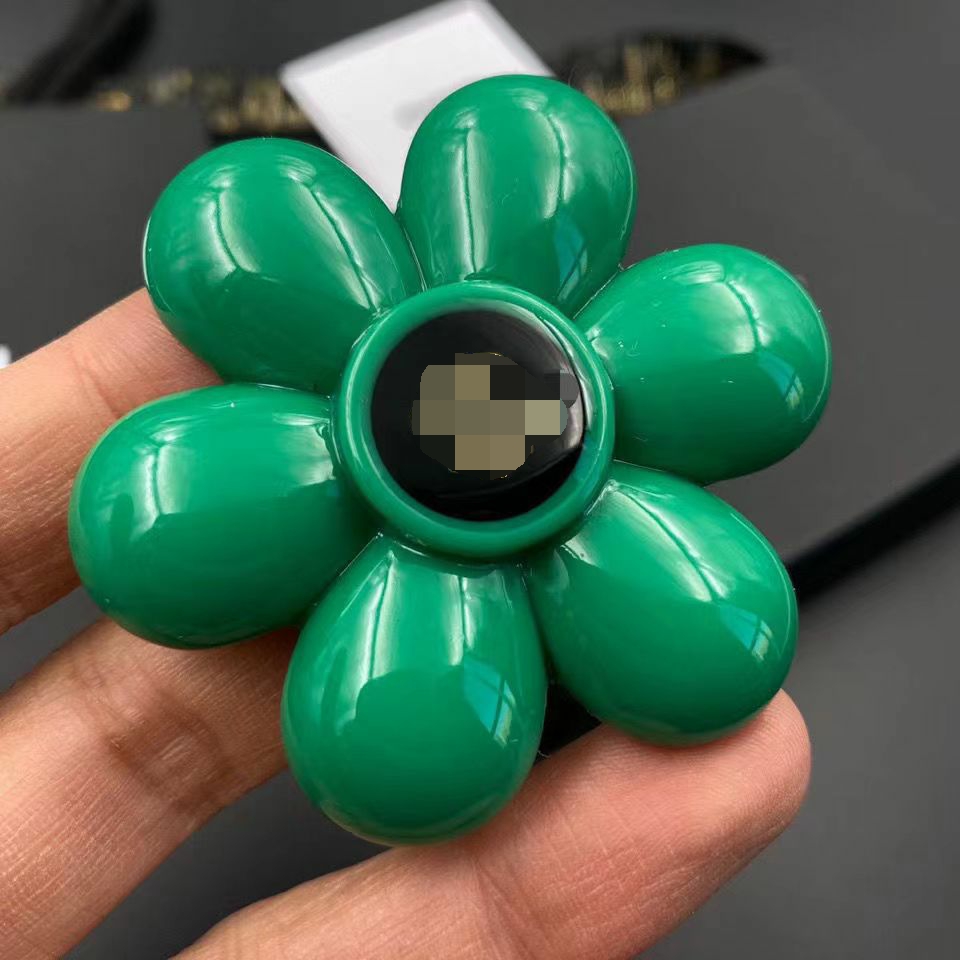 

Green brooches classic brooch Luxury vintage jewelry new designer women Pins as exquisite gift
