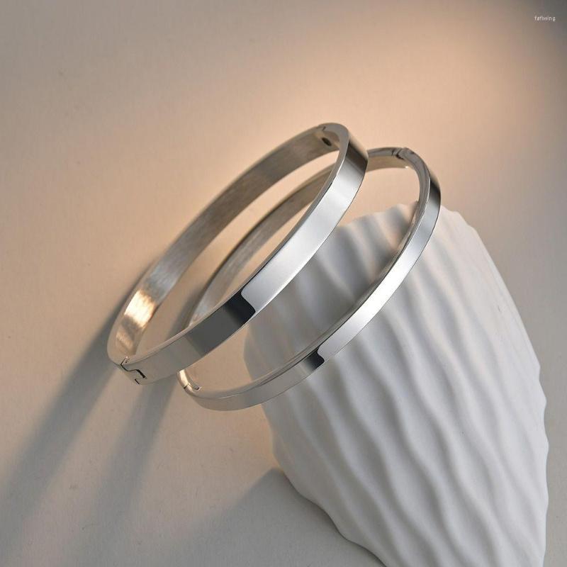

Bangle Unique Stainless Steel Women Gift Decoration Temperament Bracelets Cuff Bangles Couple Simple Pulseras
