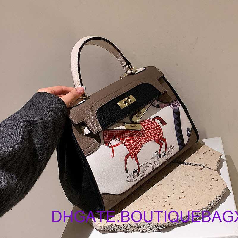 

Designer Hremm Kelys's Evening Bags for outlet 2023 New Women's handbag shoulder messenger graffiti woman s Have real Logo, Black