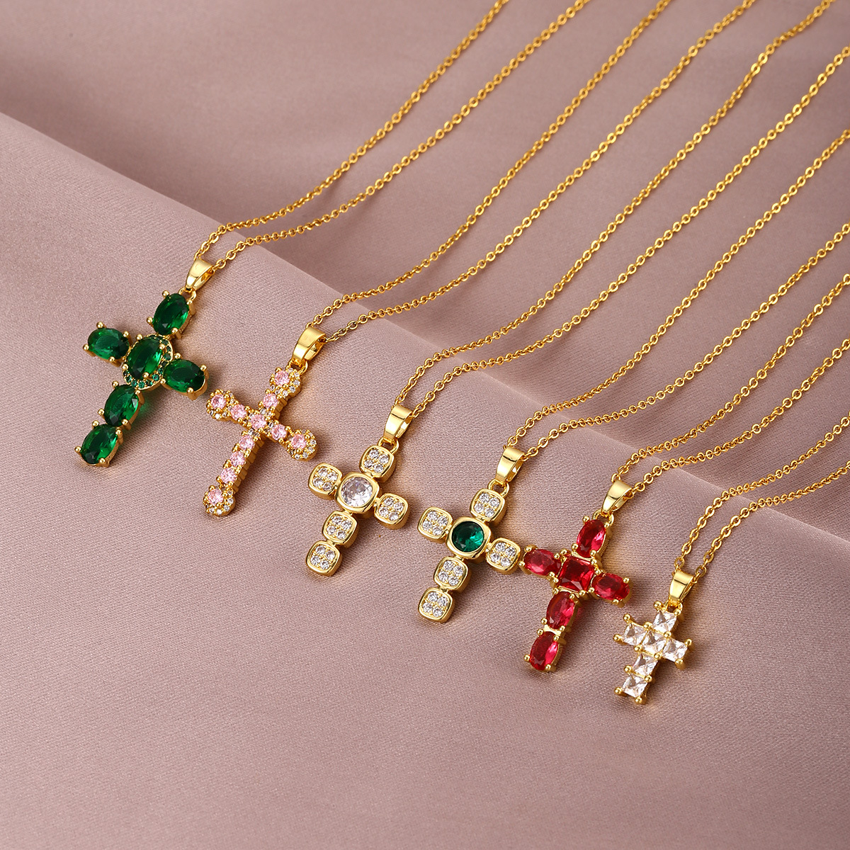 

Full Zircon Designer Necklace Cross Light Luxury Temperament Classic Women's Necklace Collarbone Vintage Necklace