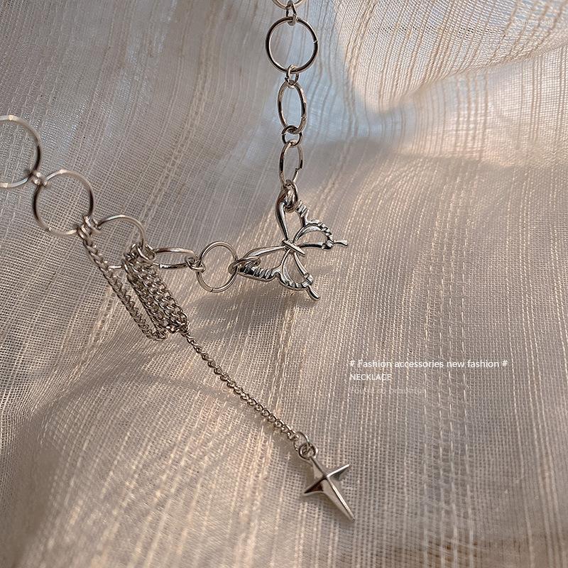 

Chains Colorful L Hollow Circle Korean Butterfly Necklace Ladies Exquisite Clavicle Chain Fashion Jewelry For Gift