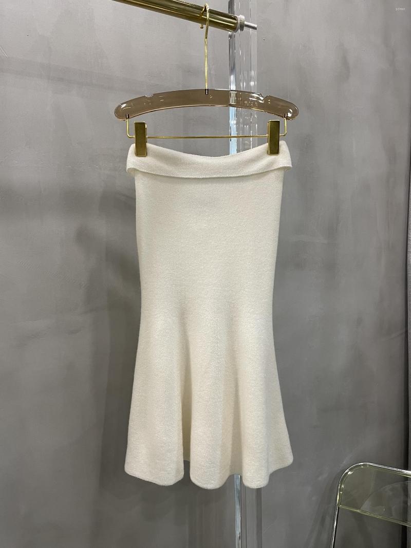 

Skirts Seamless Wool Soft Waxy Knitted Fabric With The Same Series Of Trousers Comfortable And Warm, Beige