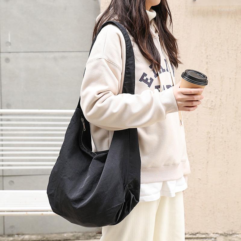 

Evening Bags Women's School Messenger For Women Ladies Designer Handbag Crossbody Bag Large Capacity Casual Nylon Shoulder Female, Black