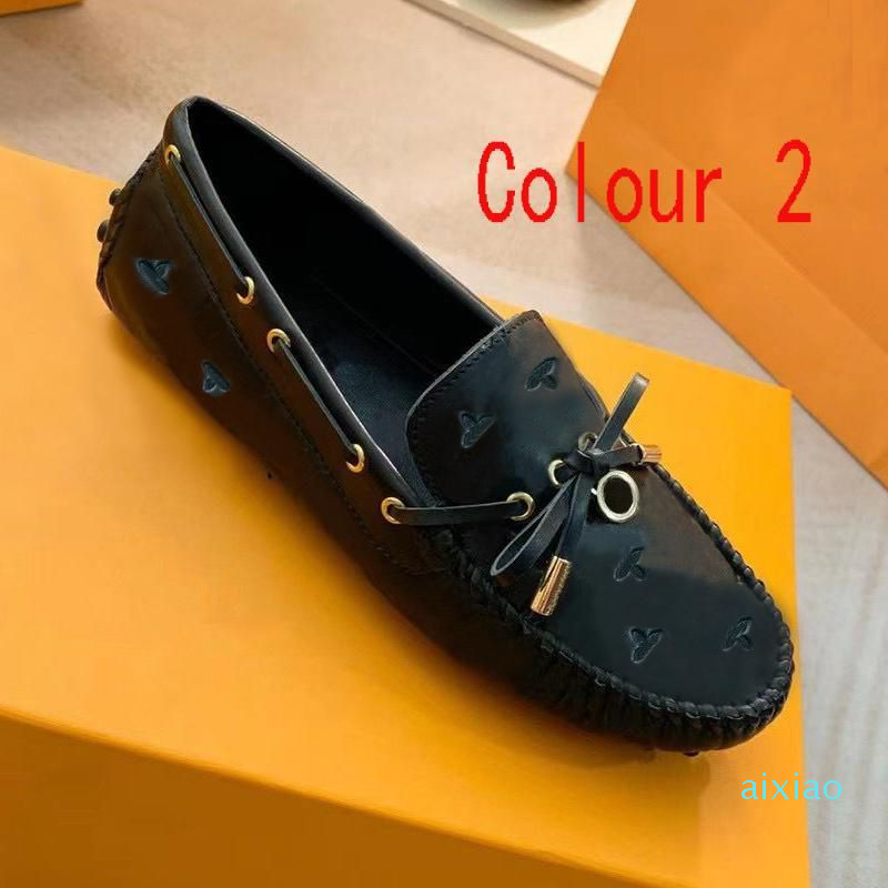 

Dress shoes men Designer shoes summer bow Beach Women Shoes leather Flat Metal Casual Sandals, Colour 28