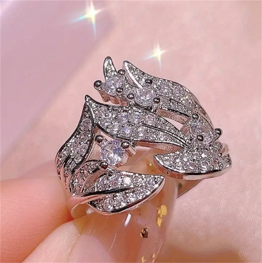 

Gorgeous 925 Silver Plated Micro Pave Zircon Flower Leaf Rings - Perfect for Women's Everyday Style!