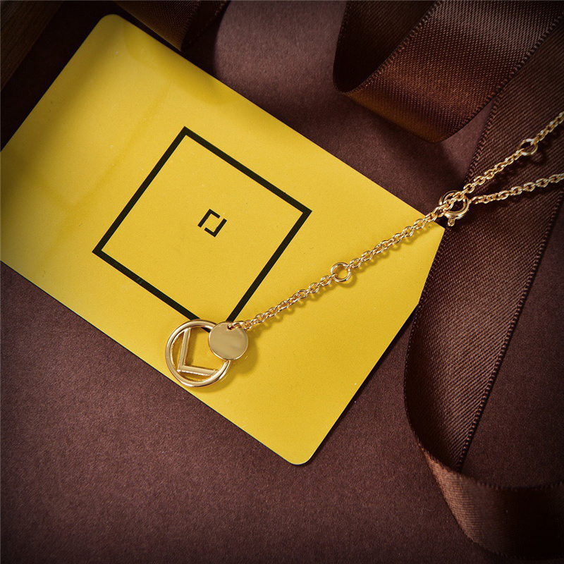 

18K Gold Plated Luxury Brand Designer Pendants Necklaces Stainless Steel Necklaces Jewelry for Women Gift love pearl Anniversary