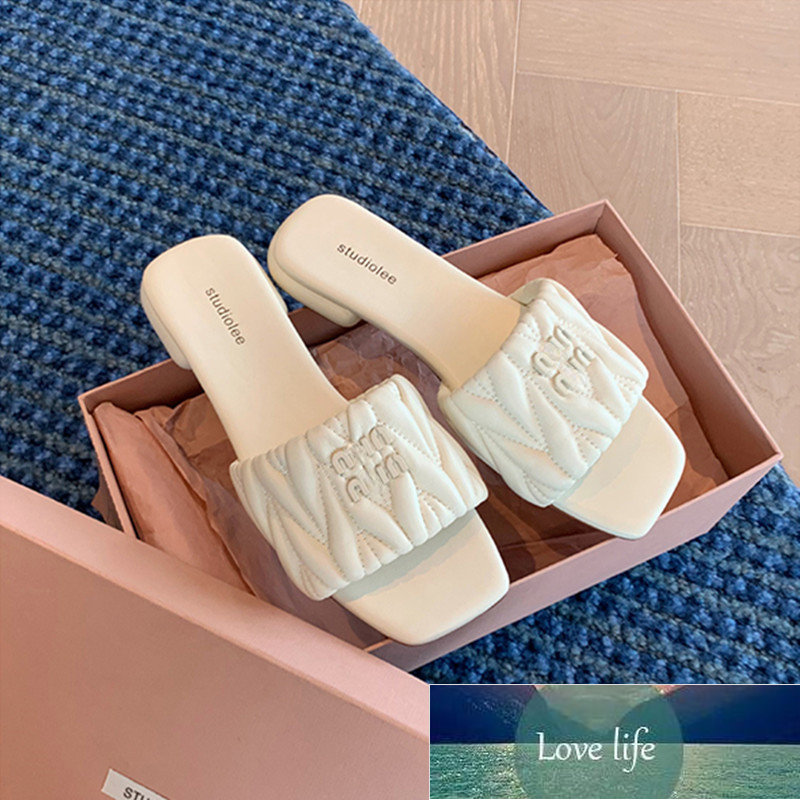

European Fashion Non-Slip Square Head Letter Flat for Outdoors Slippers Women's Leather Summer New