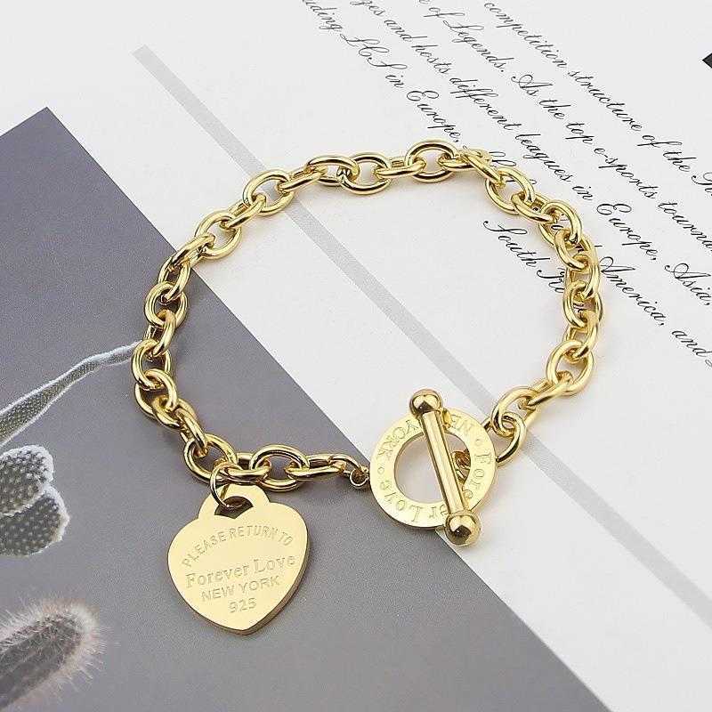 

Personalized Stainless Steel Ot Buckle Heart Bracelet Female Titanium Shaped Pendant Couple Jewelry