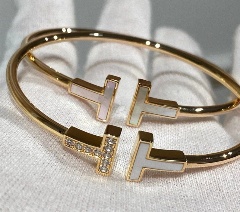 

T Home T-shaped open bracelet Rose Gold with diamond mesh red with diamond with white fritillary bracelet fashion style holiday gift