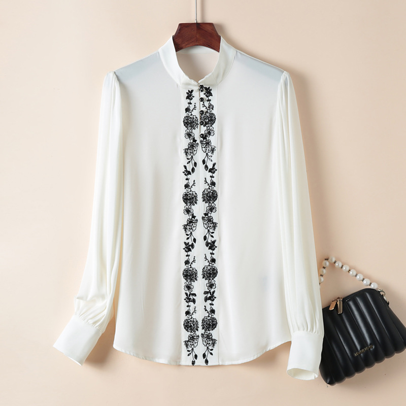 

2023 Summer White Floral Embroidery Sequins Silk Blouse Shirt Long Sleeve Round Neck Classic Soie Top Shirts R3W057708