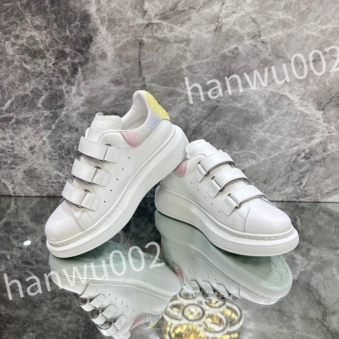 

2023 Hot Luxurys Men's and women's casual shoes, women's travel small white shoes, men's basketball training shoes, couples' same shoes, 03