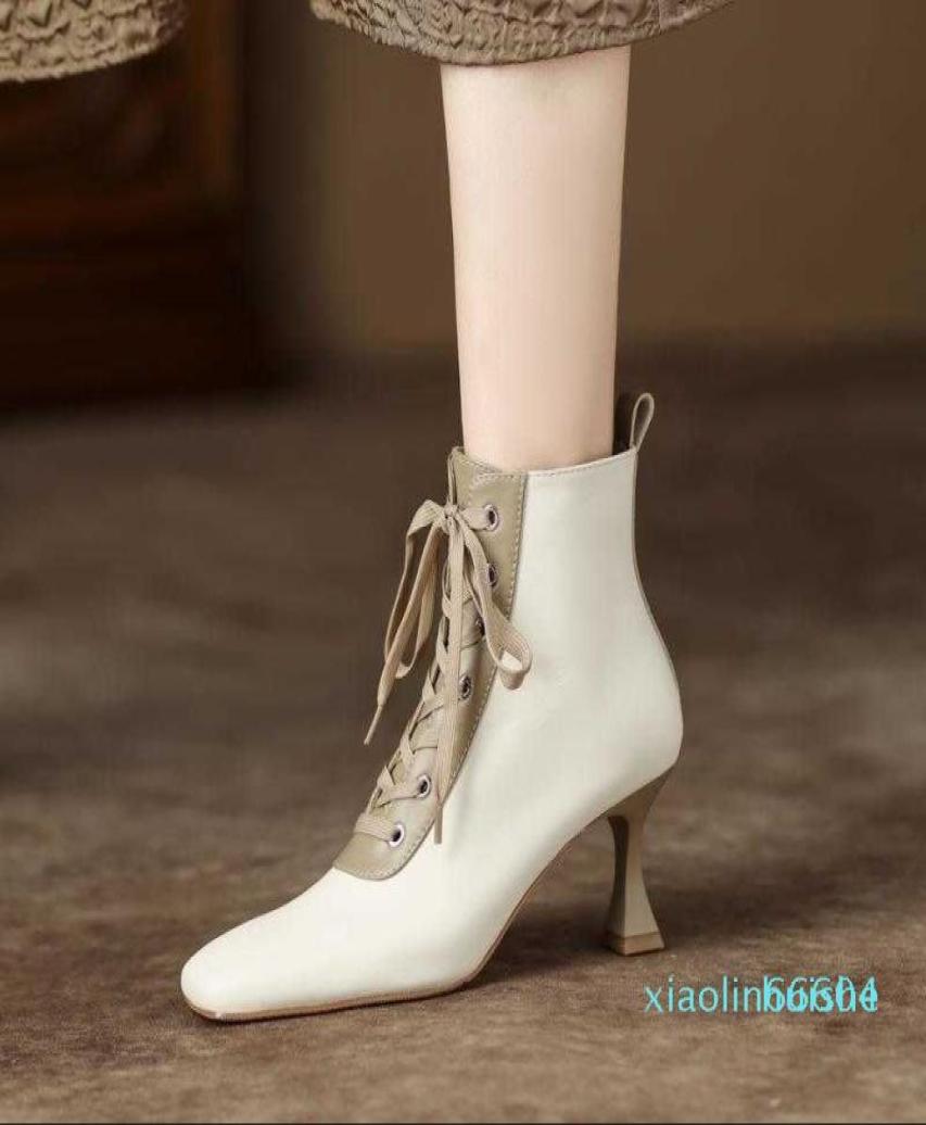 

Boots French color blocking highheeled shoes for women in the autumn and winter cow leather square head elegant commuter thin hee2160460, Beige