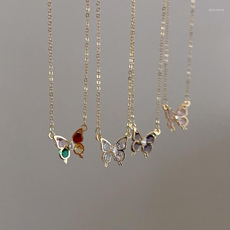

Chains TIOWIOS 2023 Color Zircon Butterfly Pendant Korea Design Personality Simple Temperament Necklace Clavicle Chain Gift For Women