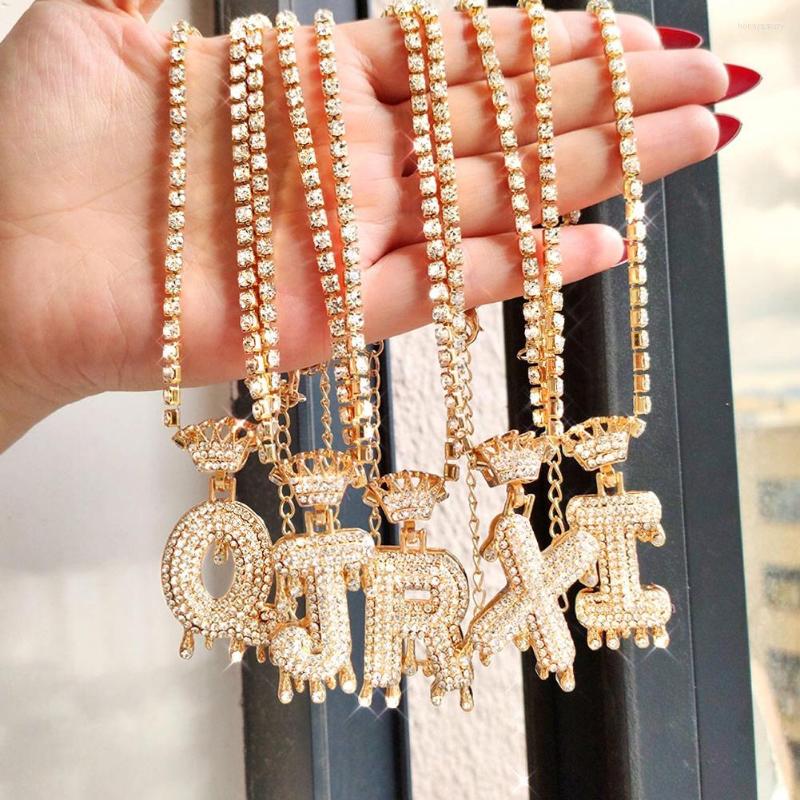 

Chains Full Rhinestone Paved Crown A-Z Initial Pendant Tennis Chain Necklaces For Women Men Chunky 26 Alphabet Choker Necklace Jewelry