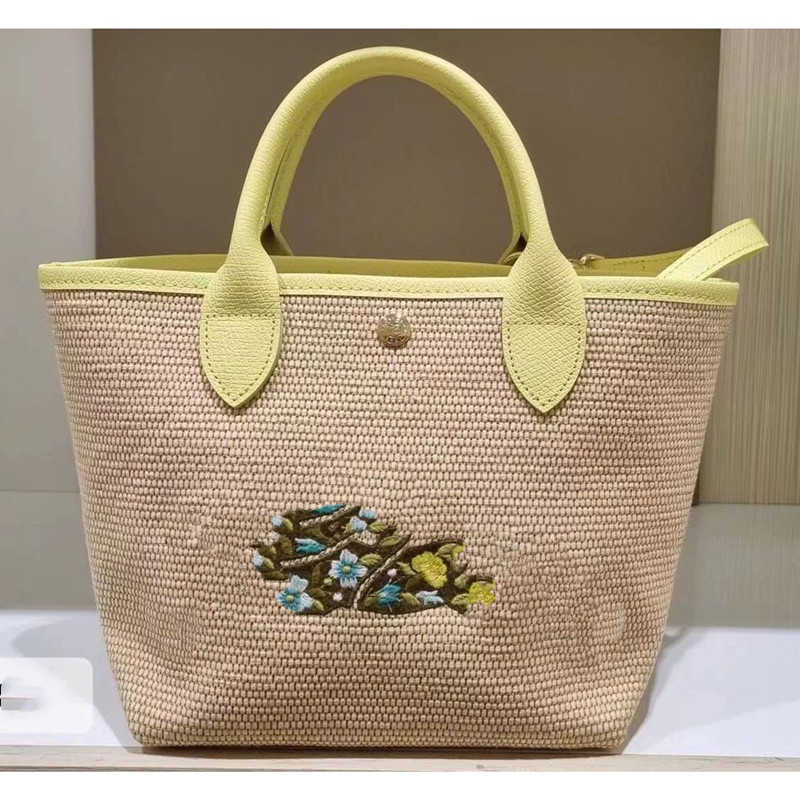 

Genuine Day Handwatch 23 Year Dumpling Valentine Green Gift Brown Yellow