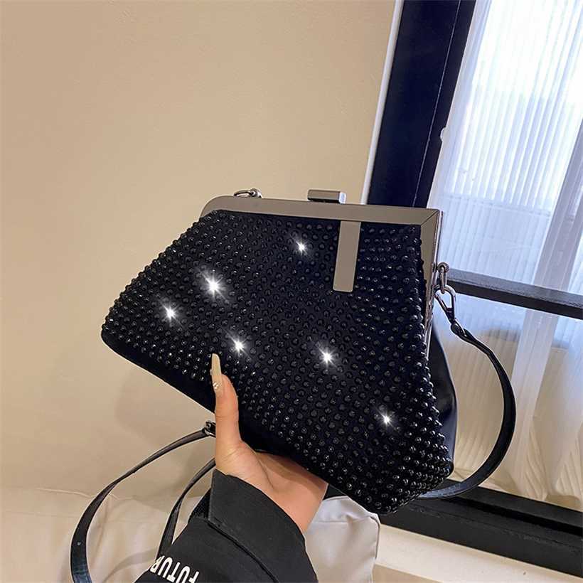 

16% OFF 2023 Fashion handbag New Personalized Chain Single Shoulder Oblique Straddle Small Fashionable and Fresh Handbag Hot Diamond Clip Handle Dinner Bag, Silver6
