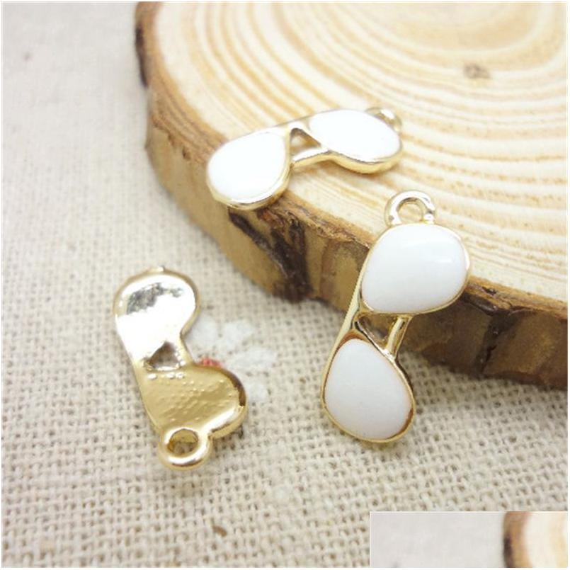 

Charms Bk 200Pcs/Lot Very Cute Enamel Glasses Charm Pendant 18X8Mm Good For Diy Craft Jewelry Making Drop Delivery Findings Component Dhslw