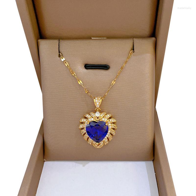 

Chains 316L Stainless Steel Slightly Inlaid With Fashionable Shiny Blue Peach Pendant Necklace Artificial Jewellery