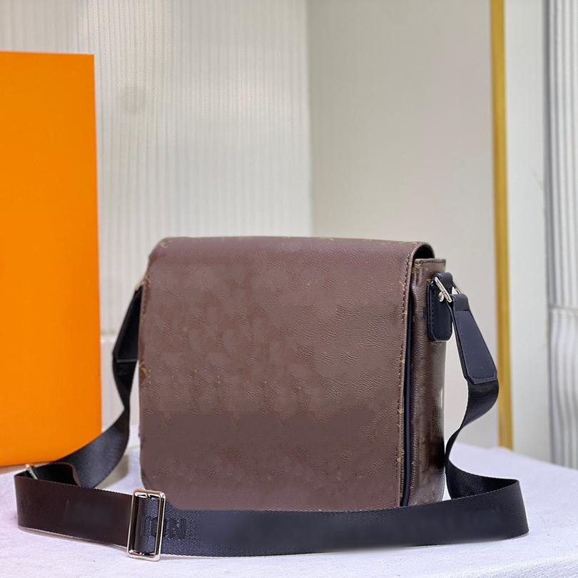 

Men bags new arrival famous Brand Classic designer fashion Men messenger bags cross body bag school bookbag, As pic