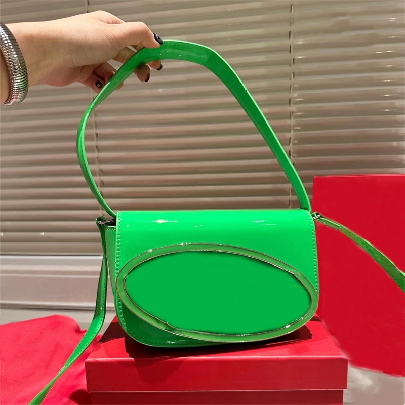 

2023 Mini designer bag crossbody bag luxury handbag shoulder phone bags Woman Tiny Flap Totes Purses Letters Leather 5A Quality, White(d l0g0)