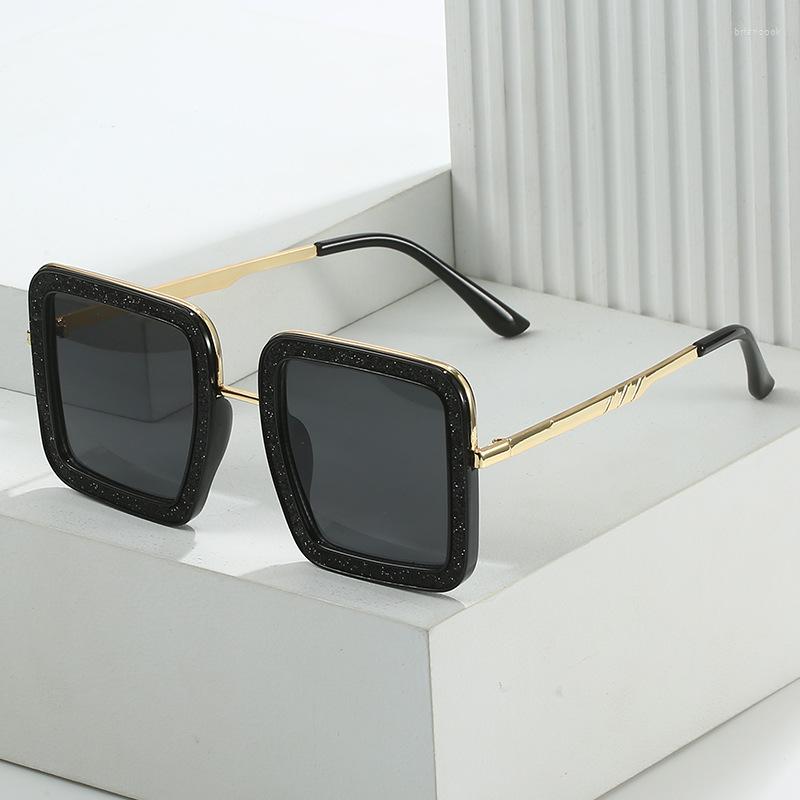 

Sunglasses 2023 Box European And American Fashion Street Pos Square Glasses Personalized Colorful