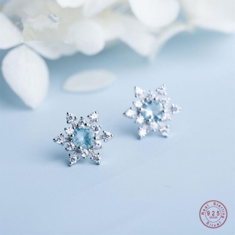 

Stud Earrings Sterling Silver Exquisite Winter Snowflake Zircon Woman Fashion Wedding Engagement Jewelry AccessoriesStud