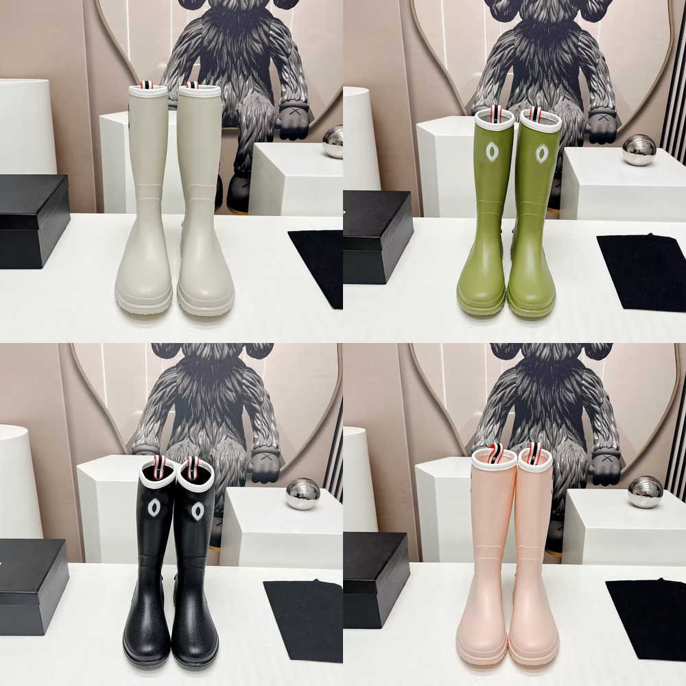 

New Fashion Black Women's Leather Boots Rain Boots C interlocking Print Outsole Designer Shoes rainboots, Hgchy2