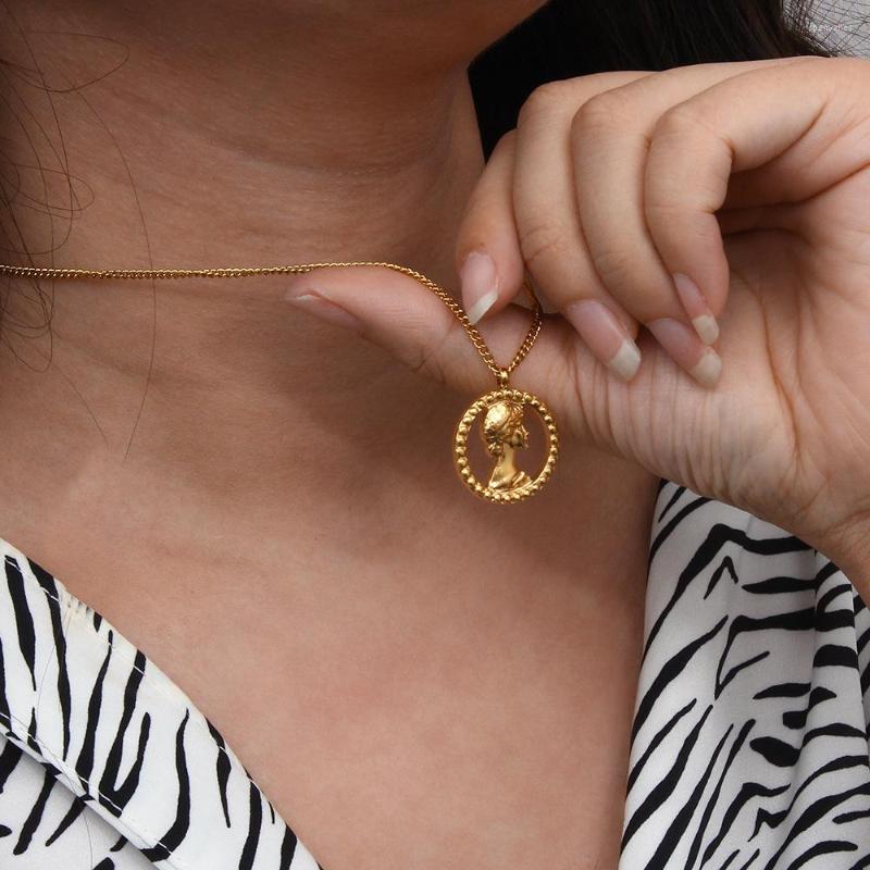 

Chains Vintage Stainless Steel Coin Pendant Necklaces For Women Fashion Figure Long Choker Necklace Gold Color Statement Jewelry Gift