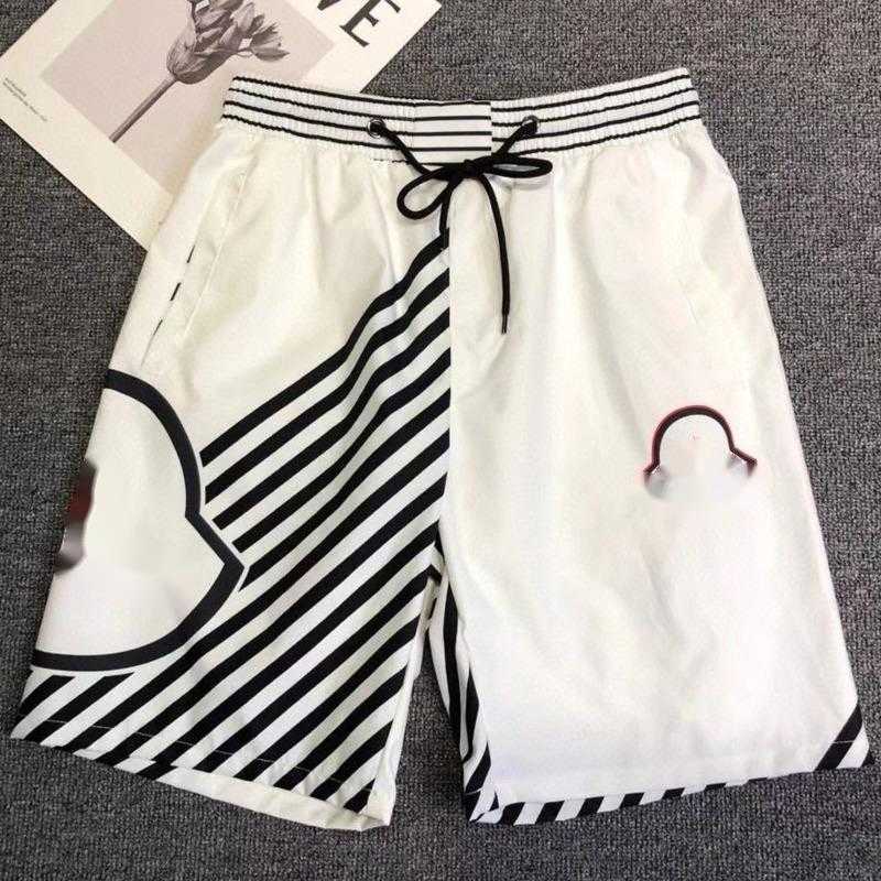

Designer shorts mens beach pants trendy color matching black white contrast color outdoor sports pants nylon quick drying swimming trunks