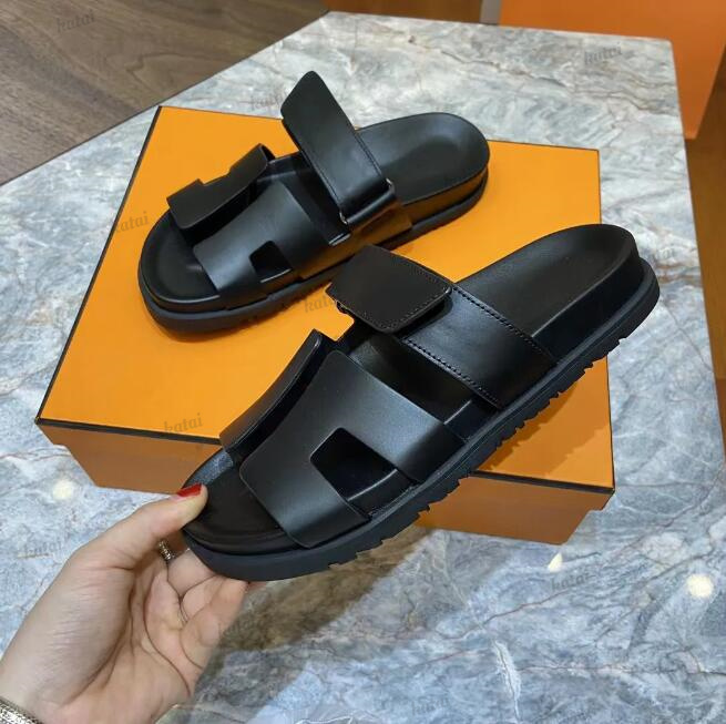 

621s Sandals Designer Chypre Leather Sandals Women Beach Slippers Mules Classic Adjustable Back Strap Rubb, Color1