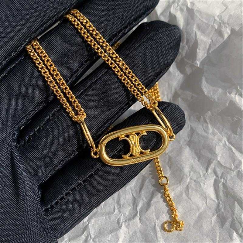 

Ce Arc De Triomphe Pig Chain Nose Titanium Steel Necklace Female Light Minority Retro French Bracelet Clavicle Jewelry