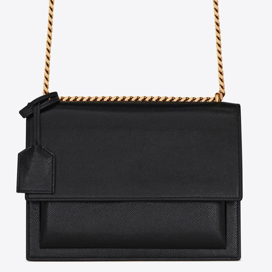 

Fashion Shoulder Bag Womens Crossbody Bag Metal Logo Chain Design Envelope Style Handbag Messenger Bag Attached Packaging Box, Black