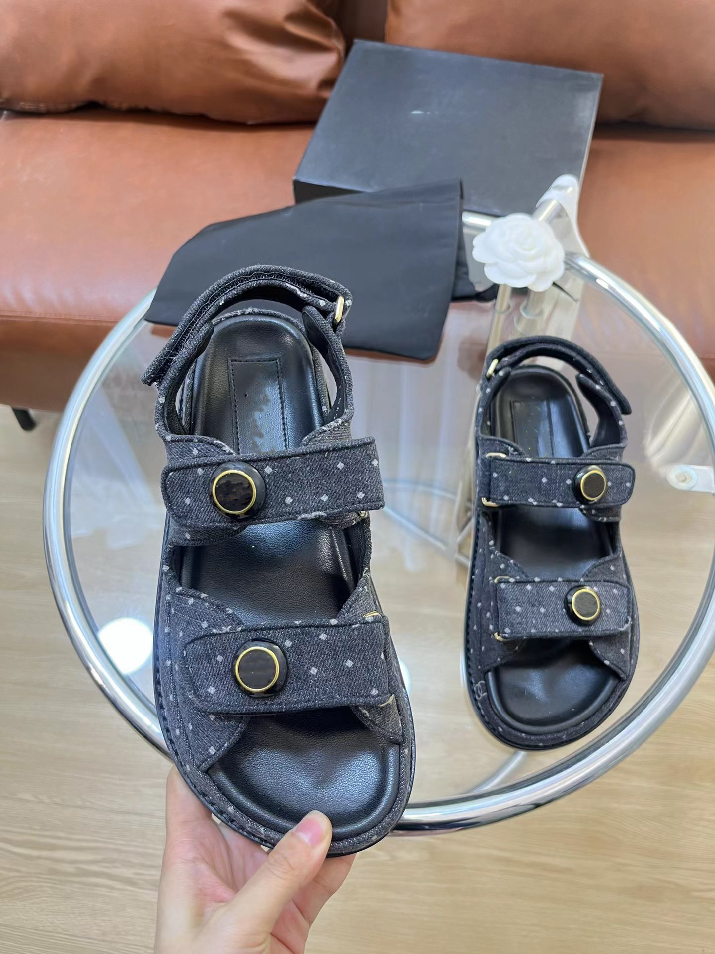 

2023 Black white leather luxury Daddy sandals women's slipper men slides leather sandal womens Hook & Loop casual shoes 35-42 with box and dust bag, #35