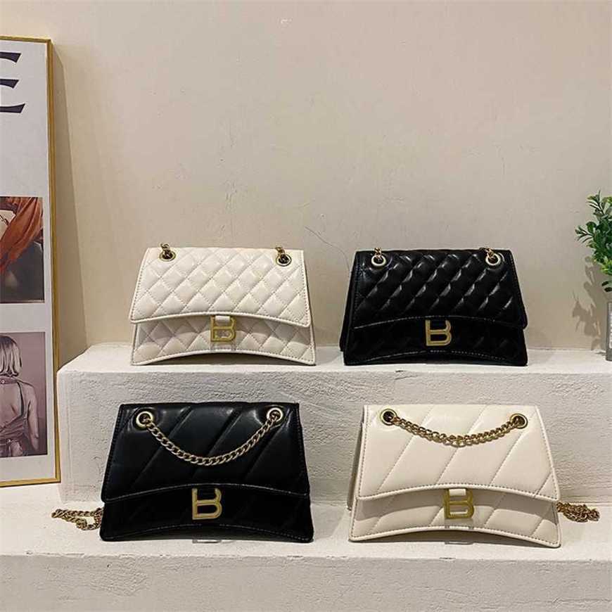 

23% 2023 handbag Winter New Fashion Trend Foreigner Feeling Lingge One Shoulder Crossbody Bag for Women, Style 1 ling ge white