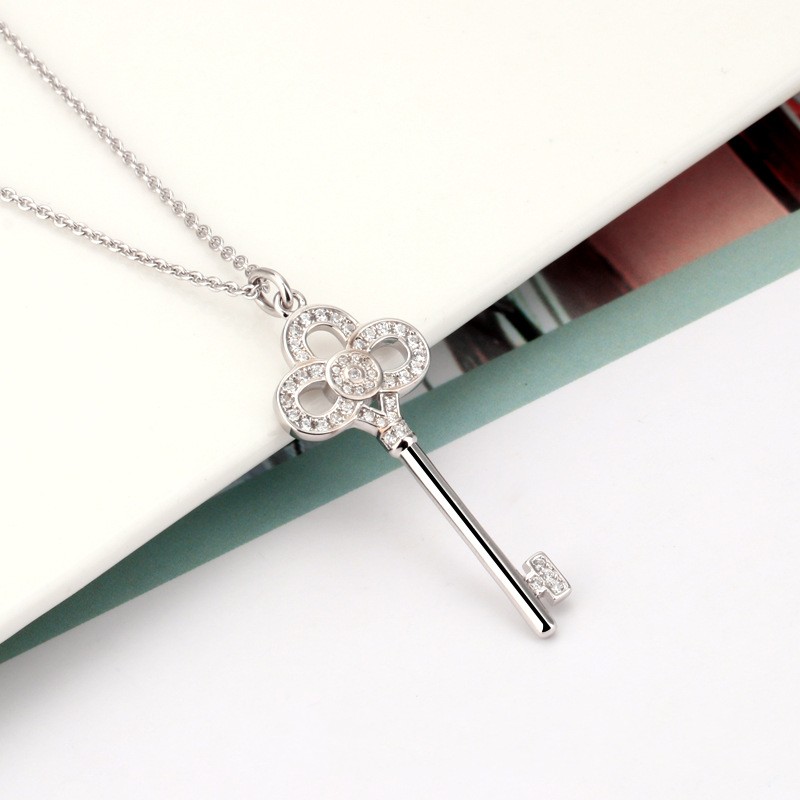 

T home crown key necklace female ins simple fashion diamond-studded hollowed out pendant collarbone necklace holiday gift of choice