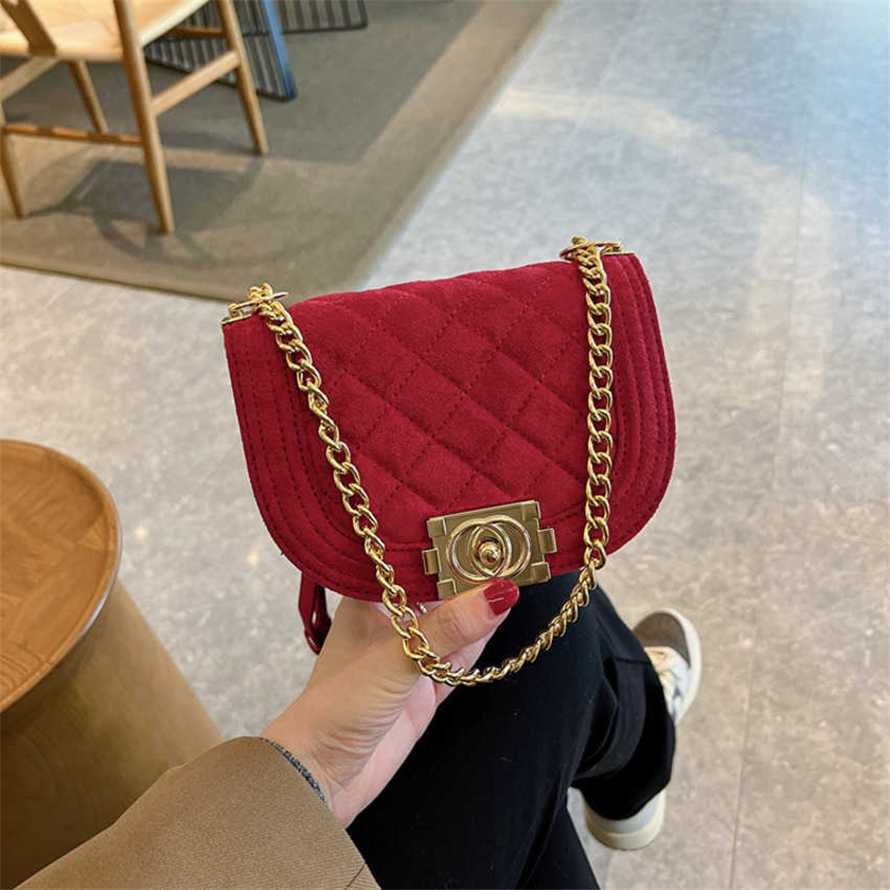 

15% OFF 2023 Fashion handbag Texture Lingge Saddle Chain Shoulder New Women's Autumn/Winter Crossbody Bag Trend, Black11