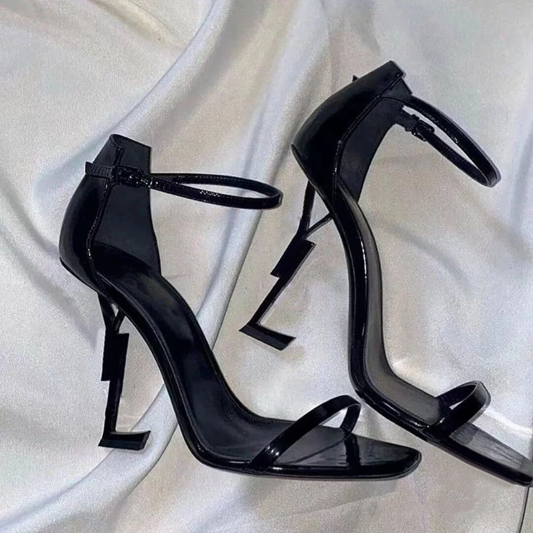 

Summer Luxury Brand Sandals Letter High Heels 7cm 10cm Black Shiny Patent Leather Peep Toe Sexy Dress Shoes Metal Letter Heel Wedding Shoes 35-43, Black shiny gold heel