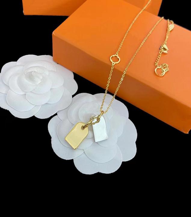 Luxe V Marque Classique Designer Pendentif Colliers Or Argent 2 couleurs Tags Clavicule Chaîne Collier De Noce Bijoux pour Wome8318367