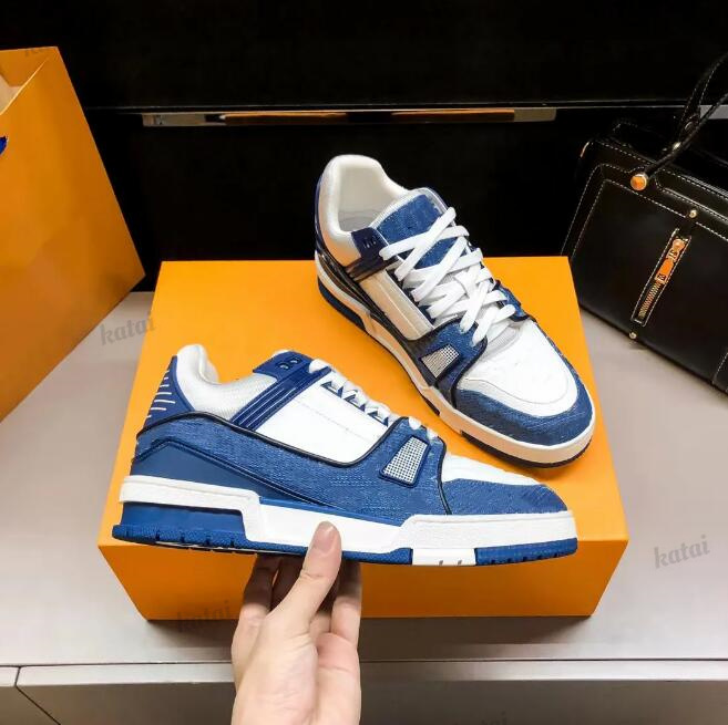 

Designer Trainer Sneakers Embossed Leather Shoes Blue Black Green Yellow Men Woman Low Sneaker