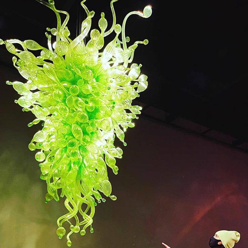 

Living Room Modern Chandelier Factory Price Chain Hanging 110V-240V LED Blown Glass Pendant Lamp