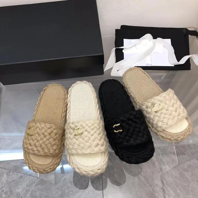 

Designer luxury Twine hand woven slippers womens Black white gray soft bottom outdoors Slides sandal lady Round head thick bottom casual Flat Flip Flops slipper